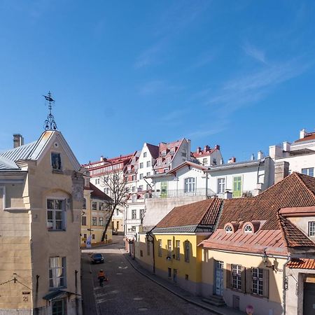 Old Town Studio Apartment - Uus Street 24 Tallinn Exteriör bild