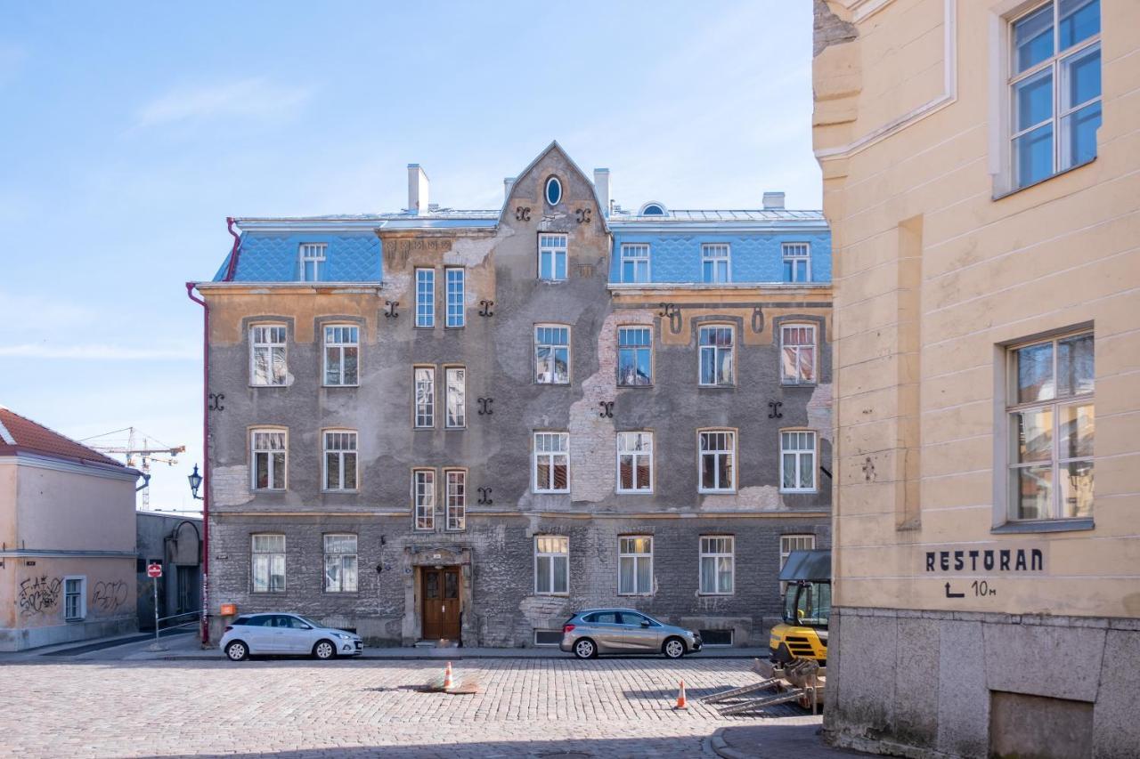 Old Town Studio Apartment - Uus Street 24 Tallinn Exteriör bild
